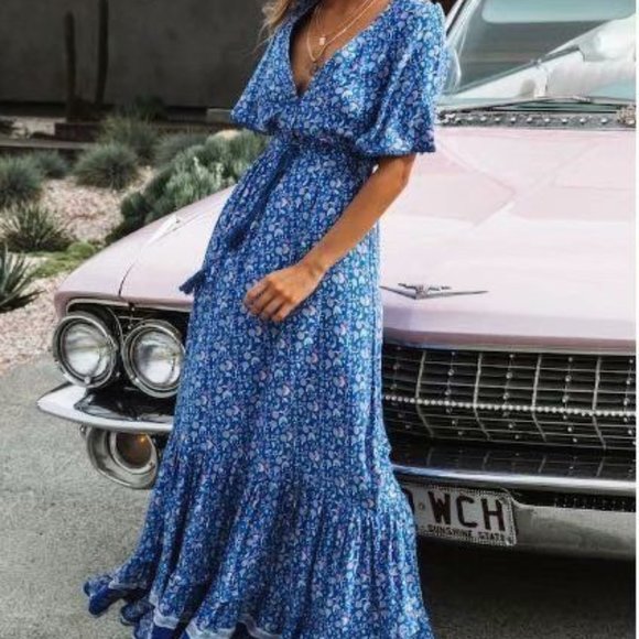 Finley Dresses & Skirts - Boho Flutter Sleeve Maxi Dress